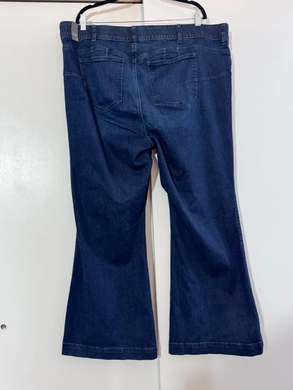 Torrid Bombshell Flare High-Rise Jean size 26